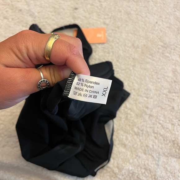 NWT Feelingirl Vneck Bodysuit Shapewear - Picture 9 of 10